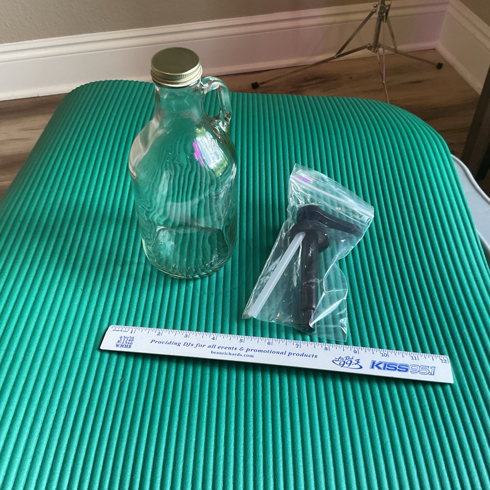 Half Gallon Glass Pump Dispenser Bottle, Large Jug with Pump for Laundry Soap