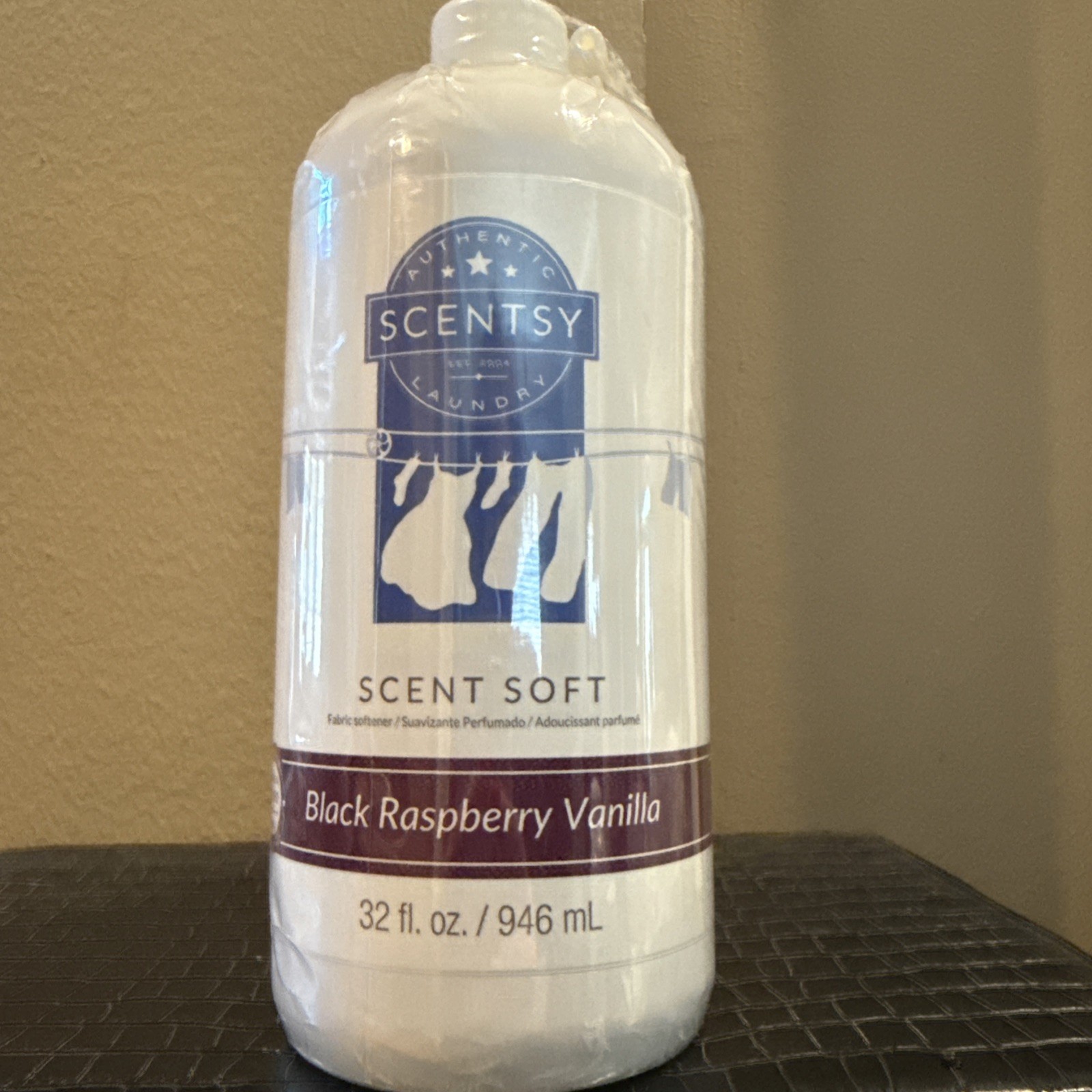 Scentsy Laundry Scent Black Raspberry Vanilla Fabric Softener 32 fl oz with Pump