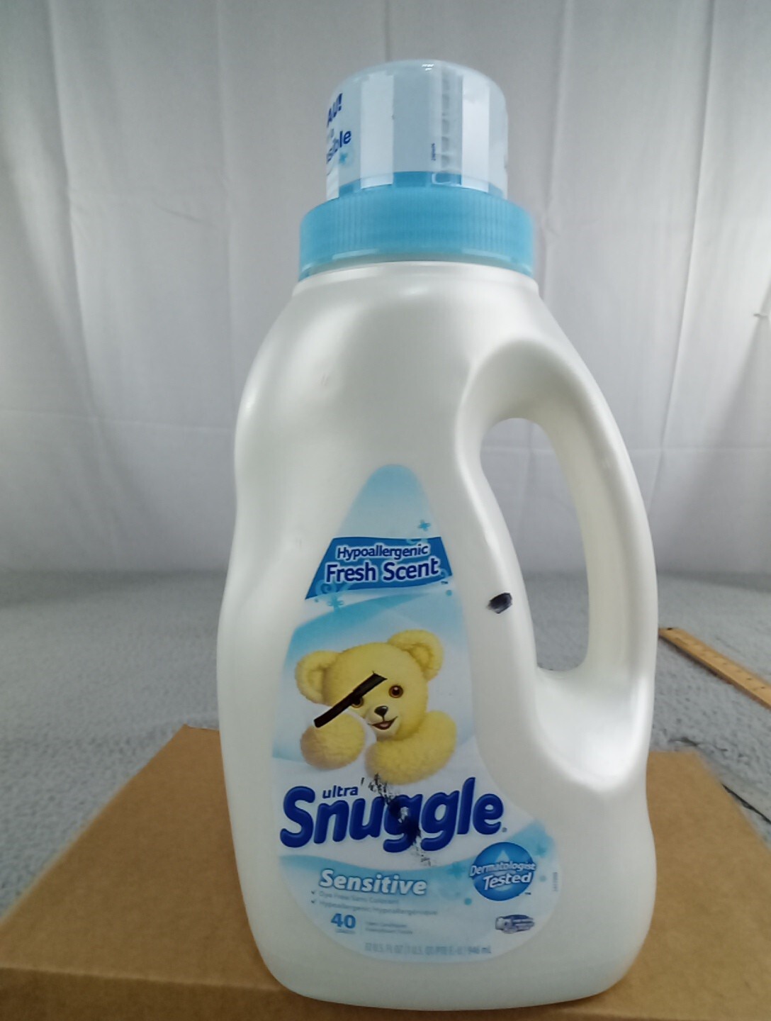 Ultra Snuggle Sensitive Liquid Fabric Softener Hypoallergenic 32 fl oz 40 Loads