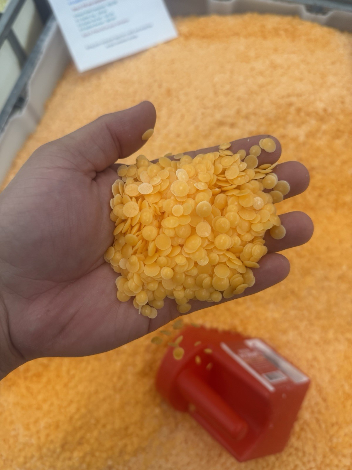 Made In USA – 1 Gallon Bucket Orange Laundry Scent Beads – Tropical Excursion